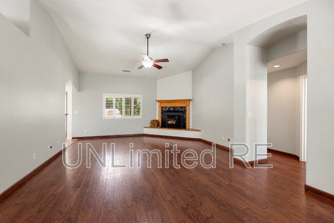 Building Photo - 1614 Eagle Mountain Dr