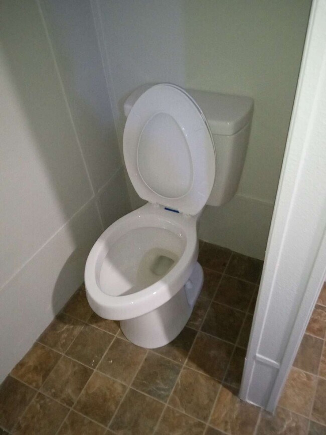 Building Photo - 3000 Poplar St