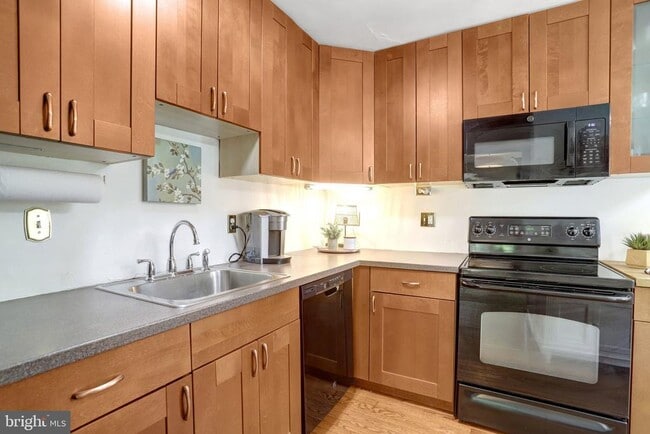 Building Photo - 3581 Stephies Ct
