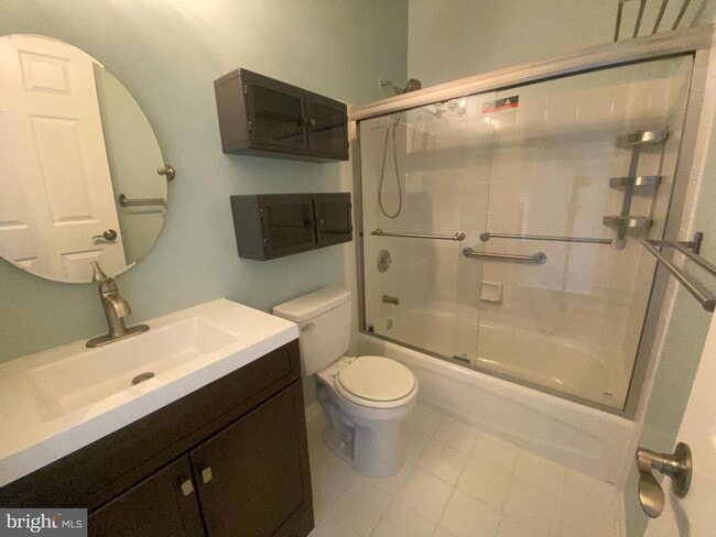 Building Photo - 76 Kyle Way