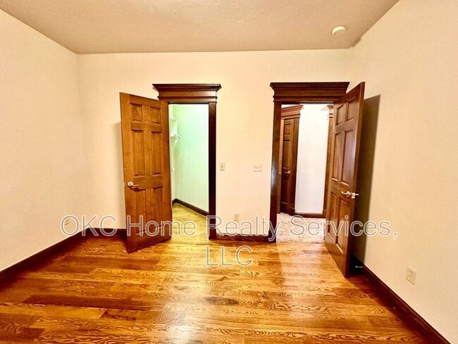 Building Photo - 1216 NW 190th Pl