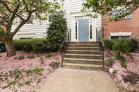 Building Photo - 12003 Golf Ridge Ct