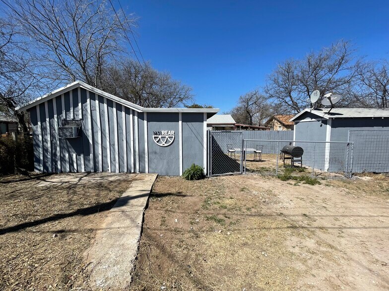 Home - 1421 Webster St