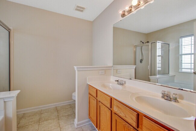 Building Photo - 5135 Ballantine Dr
