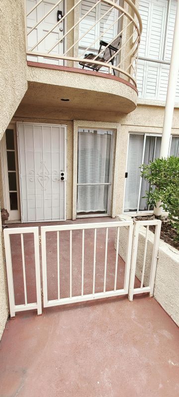 Primary Photo - 108 W Maple St