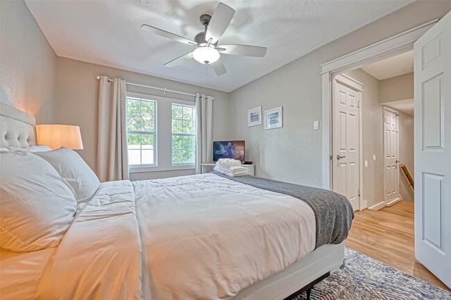 Building Photo - 10601 Willowgrove Dr