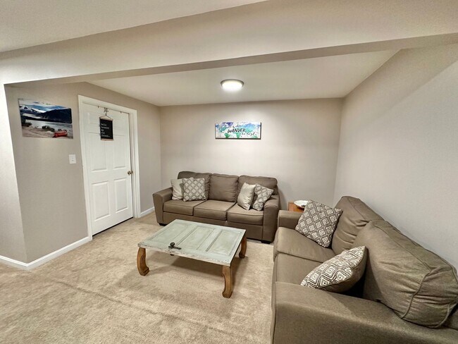 Building Photo - STAFFORD TOWNHOUSES - CLOSE TO QUANTICO