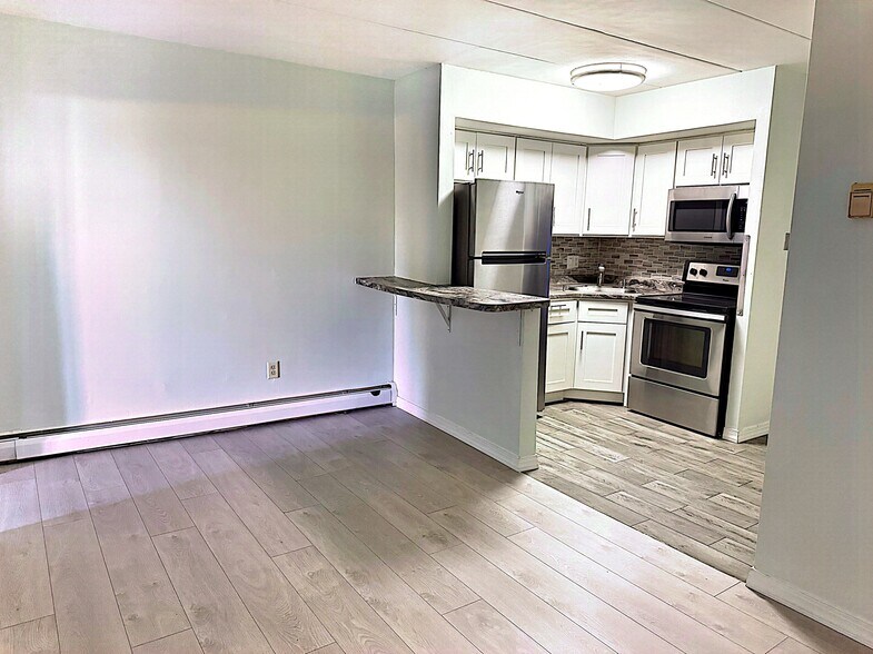 Primary Photo - 1575 Street Rd