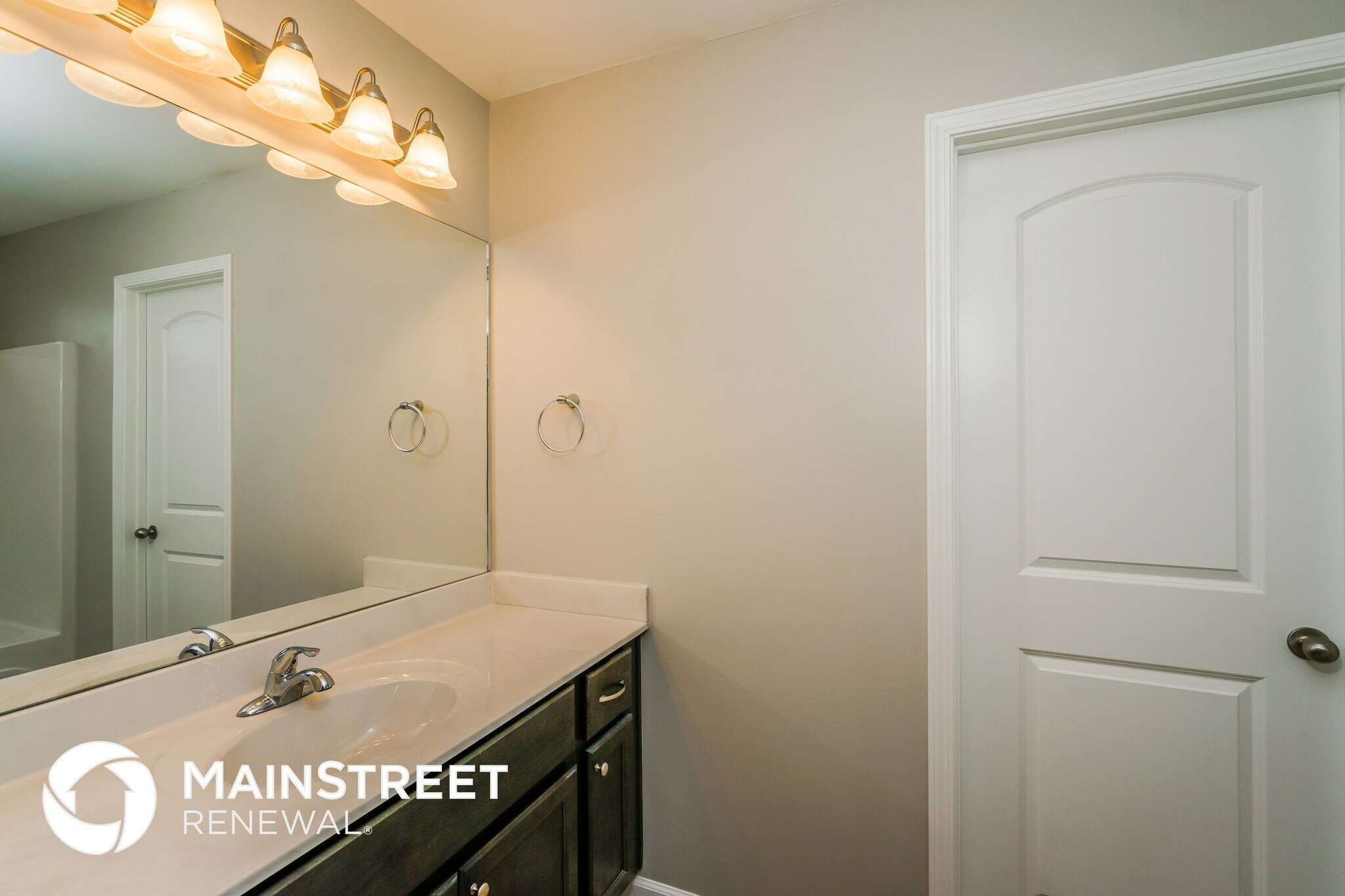 Building Photo - 2001 Drummond Dr