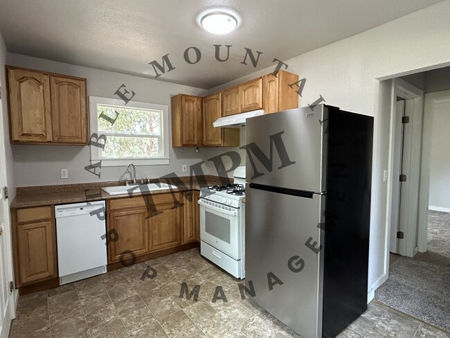 Building Photo - 3315 Argonaut Ave