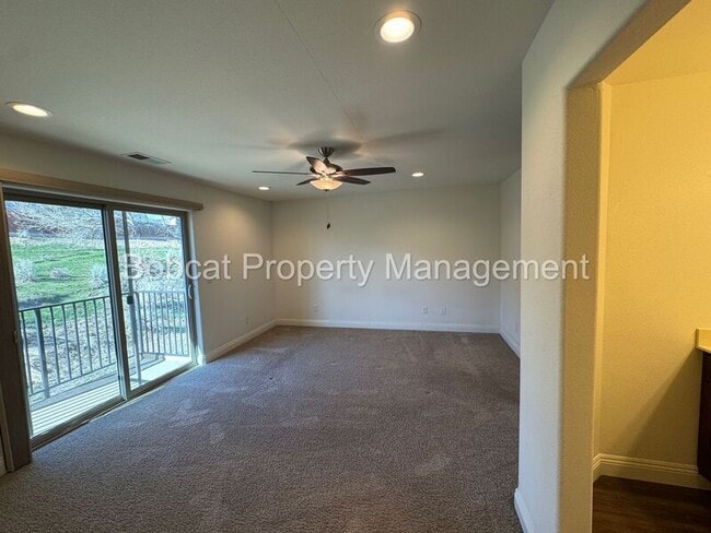 Building Photo - 1230 Saltern Dr