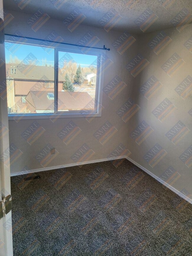 Building Photo - 2019 Reagan-