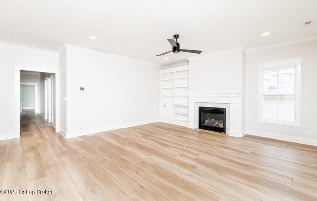 Building Photo - 6100 Passionflower Dr