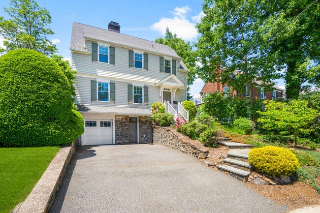 Building Photo - 22 Vanderburgh Ave