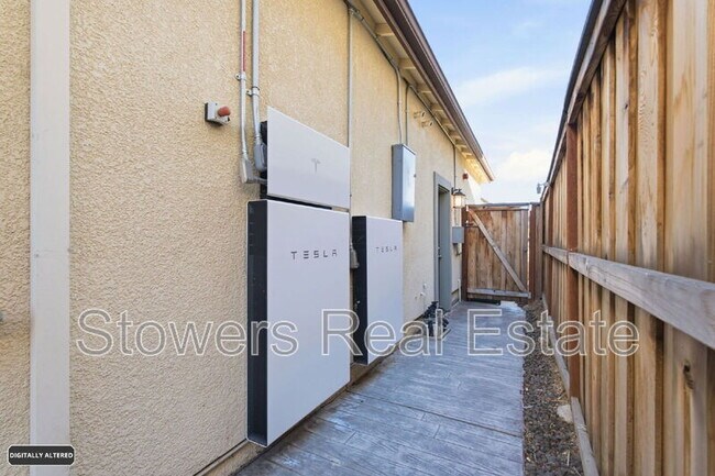 Building Photo - 6336 Moser Wy