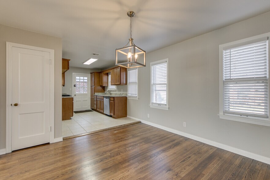 Building Photo - 3012 NW 44th St