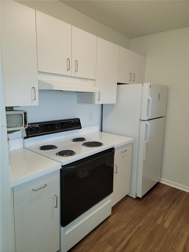 Building Photo - 1701 Village Blvd