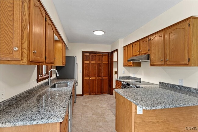 Building Photo - 7537 Rickmeyer Rd