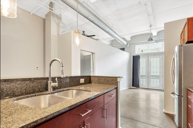 Building Photo - Downtown St. Louis Condo for Rent - Meridian Building