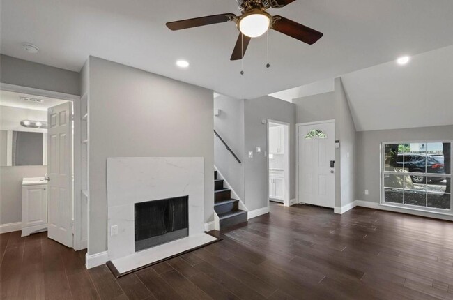 Building Photo - 1448 Weiler Blvd