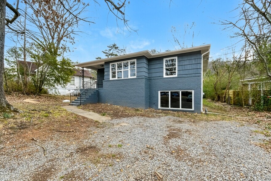 Building Photo - 8437 9th Ave S
