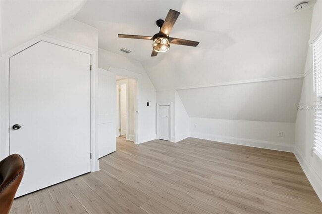 Building Photo - 1004 W Charter St