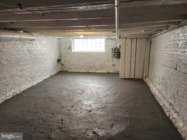 Building Photo - 308 S Bouldin St