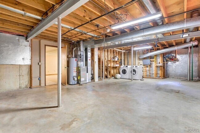 Building Photo - 1409 Oakhall Manor Ct