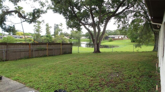 Building Photo - 1286 Golden Oak Dr