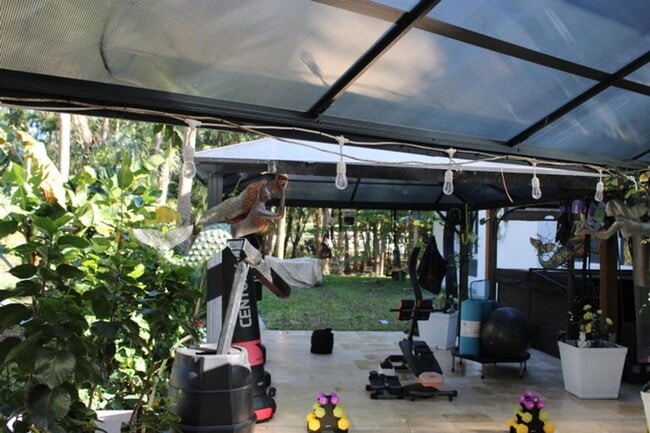 Building Photo - 930 Rambling Dr Cir