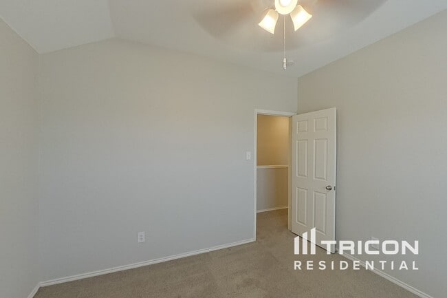Building Photo - 1470 Waldrop Dr