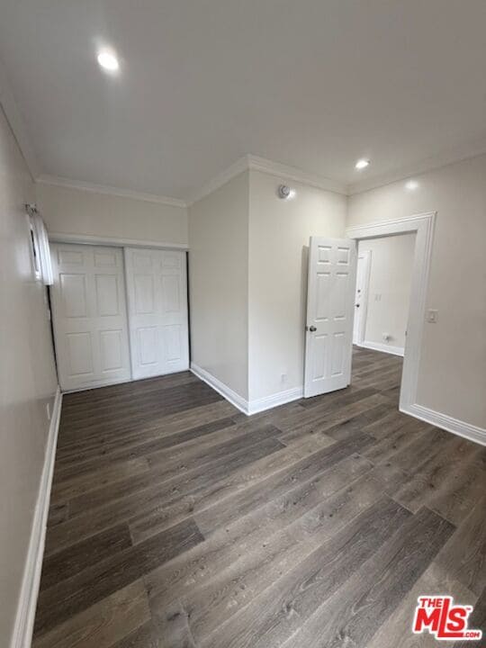 Building Photo - 5522 Sierra Vista Ave