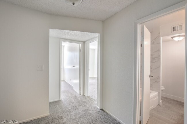 Building Photo - 5915 Vegas Dr
