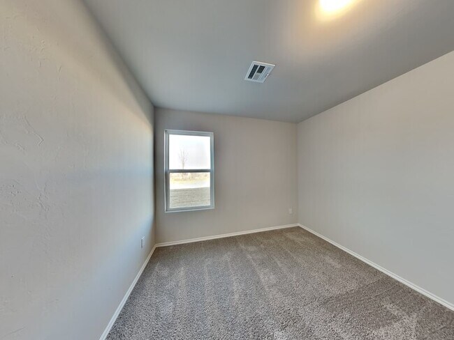 Building Photo - 1029 E Stetson Ln