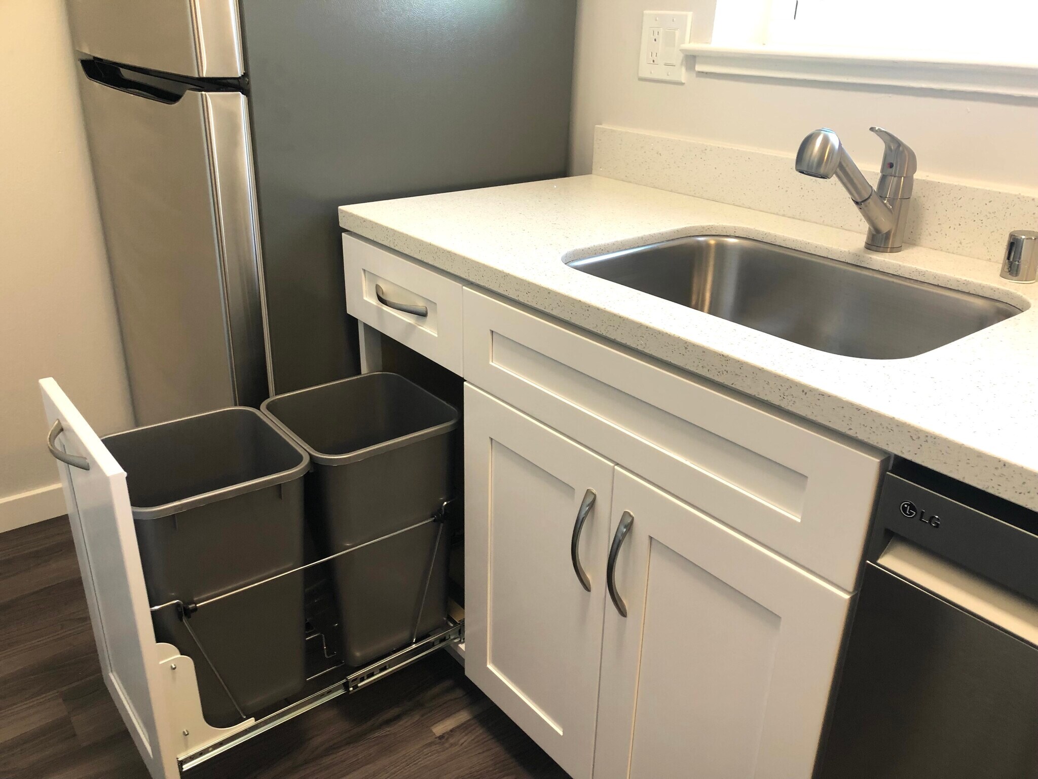 Building Photo - 504 Richmond Dr