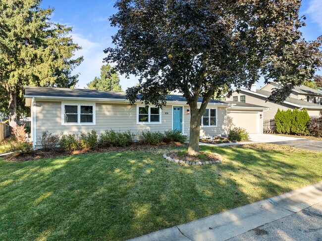 Primary Photo - 1018 Bonnie Brae Ln