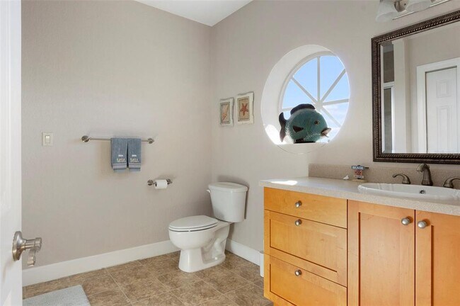 Building Photo - 130 164th Ave