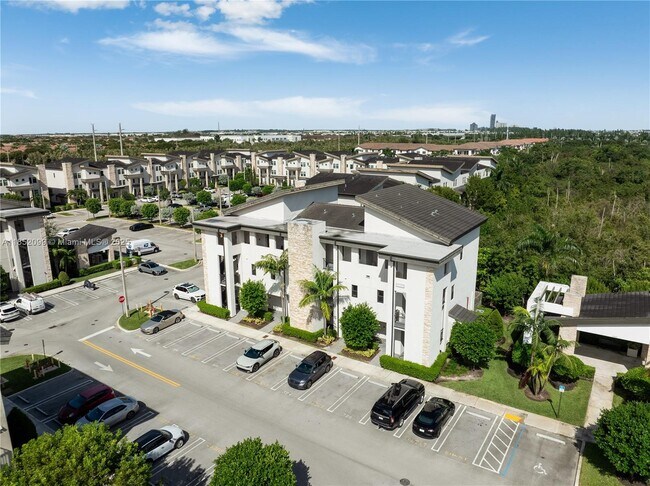 Building Photo - 10425 NW 82nd St