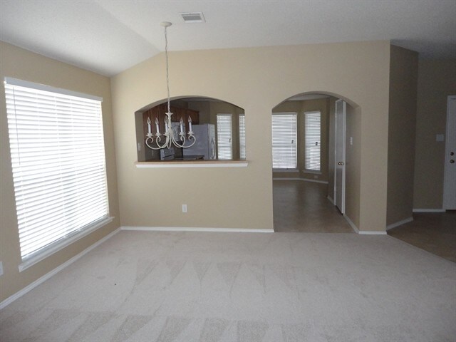 Building Photo - 7118 Compass Point Dr