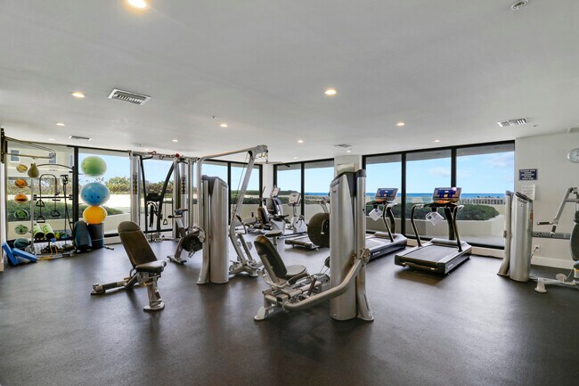 Building Photo - 5280 N Ocean Dr