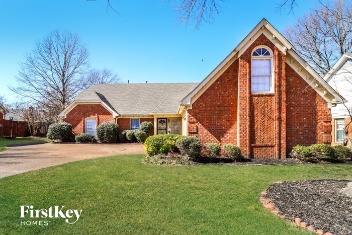 Primary Photo - 3877 Altruria Rd