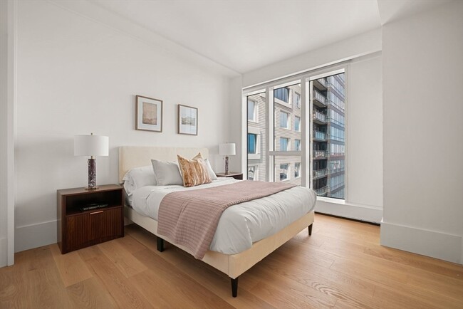 Building Photo - 150 Seaport Blvd