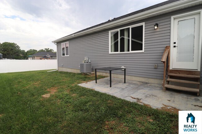 Building Photo - 4071 W Gary Gately St