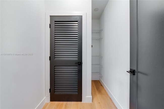 Building Photo - 4301 NW 6th Ave