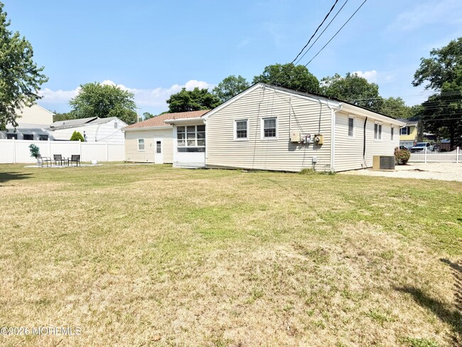 Building Photo - 104 Nautilus Dr