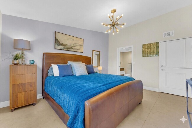 Building Photo - 50 SE 12th St