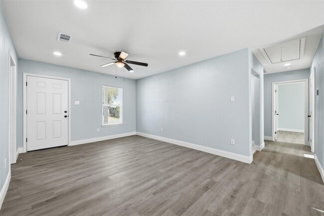 Building Photo - 4324 Crenshaw Ave