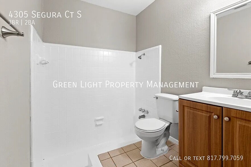 Building Photo - Room in Duplex on Segura Ct S