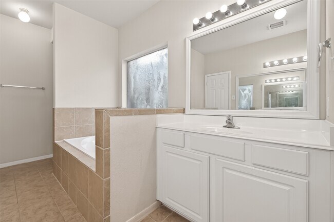 Building Photo - 21711 Crest Peak Way