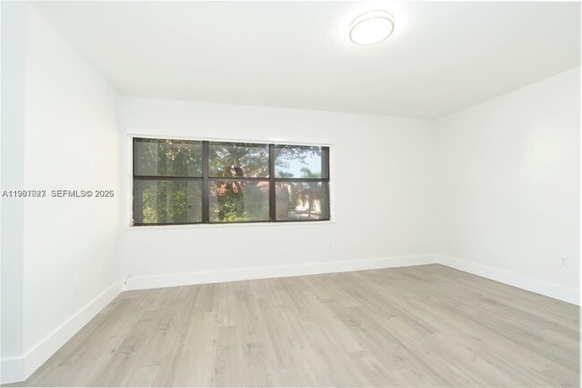 Building Photo - 6080 W 26th Ct